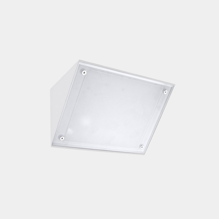 Aplique IP65 Curie Small LED 14.4 SW 2700-3200-4000K ON-OFF Blanco 792lm Leds C4 New