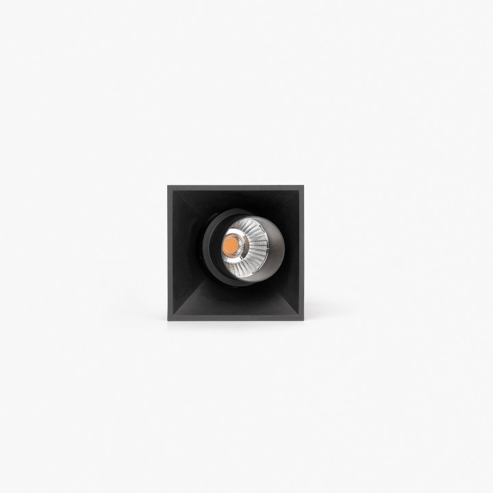 Faro PODIUM módulo DOA negro 24° 3000K CRI97