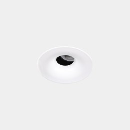 Downlight Play Soft Mini Round Adjustable 4.5 Blanco cálido - 2700K CRI 80 28.1º ON-OFF Blanco IP20 300lm Leds C4 AG64-P3V8M2OS1