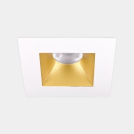 Downlight Play Deco Symmetrical Square Fixed 10.5 Blanco cálido - 3000K CRI 90 7.7º ON-OFF Blanco/Oro IN IP20 / OUT IP54 537lm L
