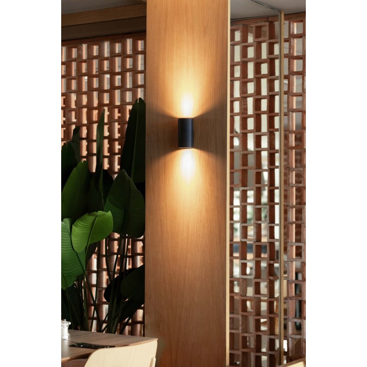 Faro SOLE 2L Aplique redondo negro estriado
