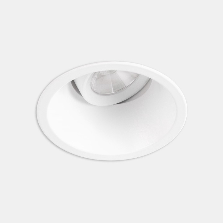 Downlight Play High Visual Confort Round Adjustable Emergency 6.4W Blanco cálido - 2700K CRI 90 27.7º ON-OFF Negro IP23 540lm Le