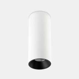 Downlight Play Deco Surface 6.4W Blanco cálido - 3000K CRI 90 48.7º ON-OFF Negro/Blanco IP23 642lm Leds C4 AG32-P7W9F1OUWH