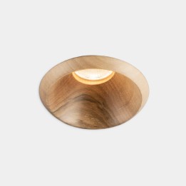 Downlight Play Raw Walnut 6.4W Blanco cálido - 2700K CRI 90 15.2º ON-OFF Madera nogal IP54 496lm Leds C4 AG59-P7V9S2OUEN