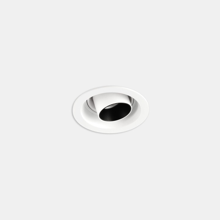 Downlight Play Snoot Mini Round Adjustable 3.2W Blanco cálido - 3000K CRI 80 45.8º ON-OFF Negro IP23 300lm Leds C4 AG65-P3W8F1OU