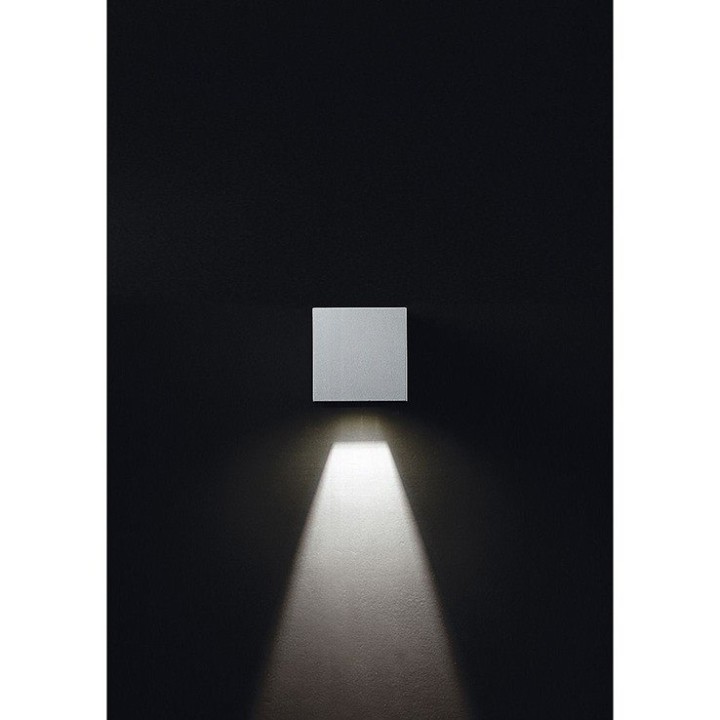 Aplique ISORA IP65 Corte de fase L,C LED COB AC 4W 355lm CRI90 4000K Negro DOPO 157A-L0205B-02